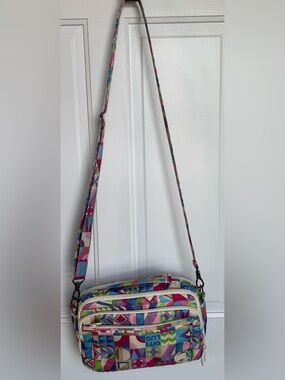 Lug Scoop Geometric Print Crossbody Organizer Travel Bag Colorful